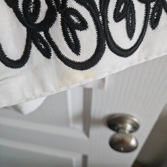 Carole Little Women's Linen Top - Picture 4 of 4